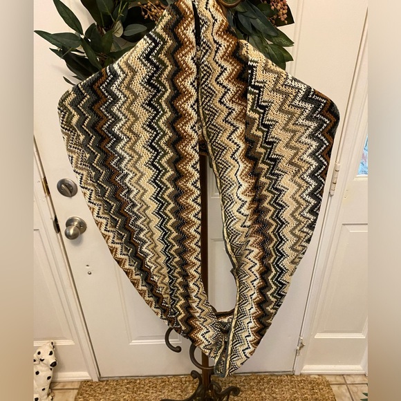 Pretty Earth Tone Colors Chevron Print Knit Infinity Scarf Lightweight - Picture 1 of 7